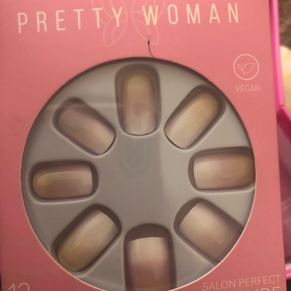 Ulta Beauty Pink Bath Indulgence Set - Picture 2 of 4